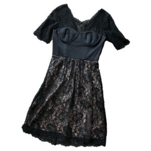 NWOT BCBGMaxAzria Lila Black lace bustier dress lined size 4